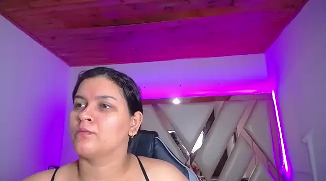 kriss sweetboobs10 online show from March 2025 01:15:01 PM