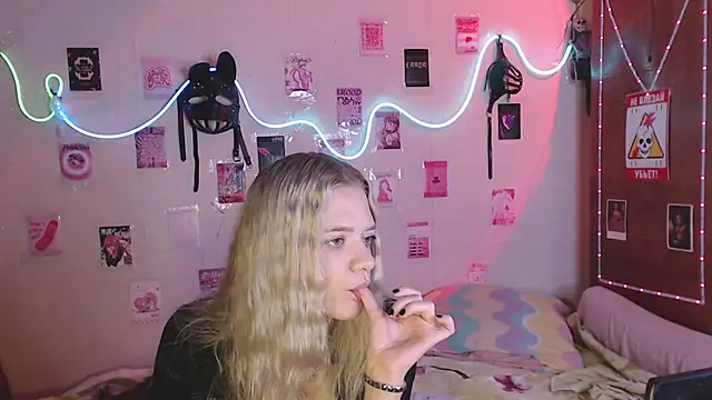 Your Horny Friends online show from September 2025 08:47:01 AM