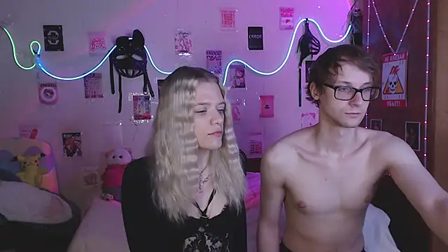 Your Horny Friends online show from September 2025 11:21:01 AM