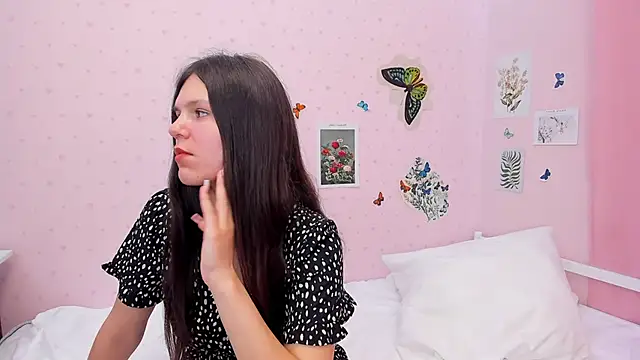 Snapshot of DevonaGrooms chatting on March 2025 06:31:01 AM DevonaGrooms online show from March 2025 06:31:01 AM