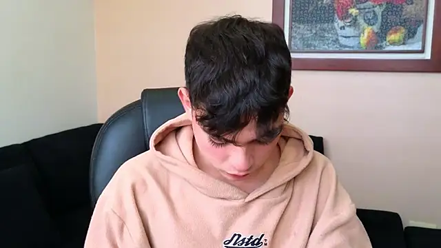 Snapshot of lukeboyce33 chatting on October 2025 09:59:02 PM lukeboyce33 online show from October 2025 09:59:02 PM