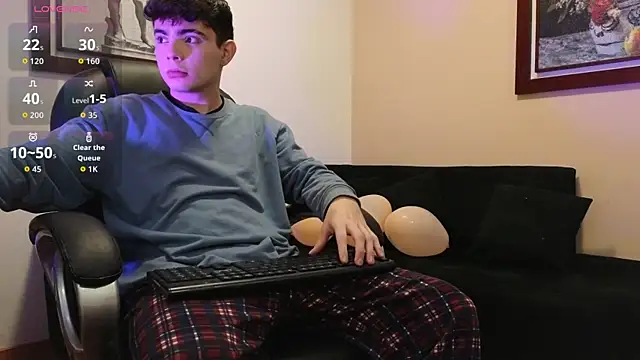 Snapshot of lukeboyce33 chatting on February 2026 01:42:02 AM lukeboyce33 online show from February 2026 01:42:02 AM