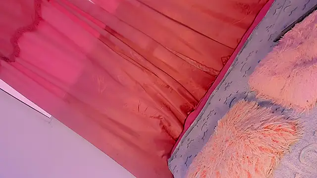 Mariana-ofc online show from September 2025 11:54:01 AM