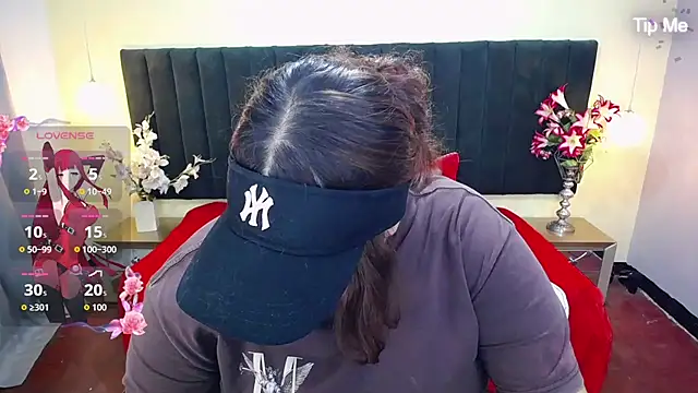 ailyn maury online show from September 2025 01:21:01 AM