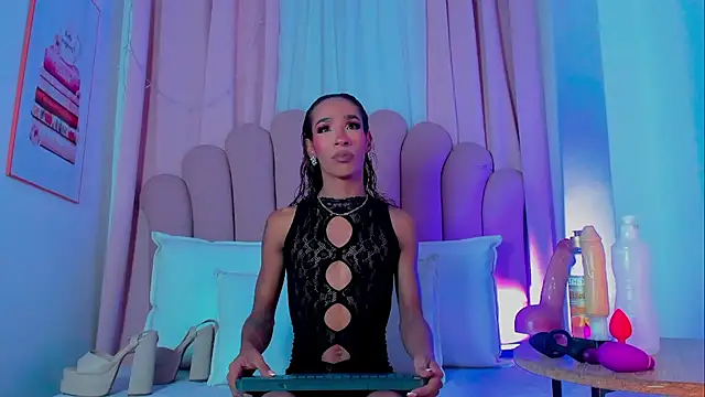 NicoleMadrird online show from September 2025 03:30:02 AM