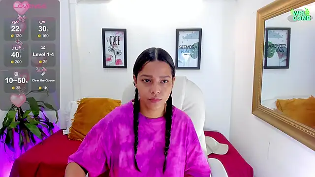 Snapshot of miranda_torres chatting on March 2025 05:24:02 PM miranda torres online show from March 2025 05:24:02 PM