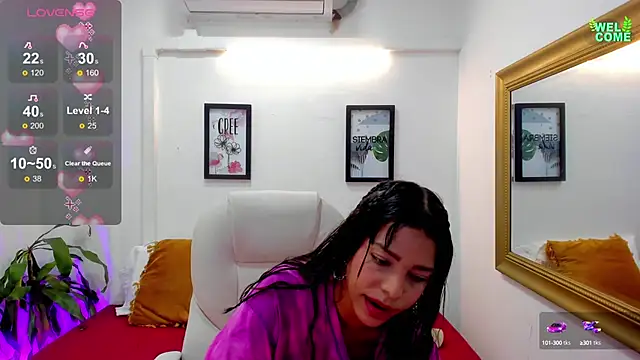 Snapshot of miranda_torres chatting on March 2025 09:00:02 PM miranda torres online show from March 2025 09:00:02 PM