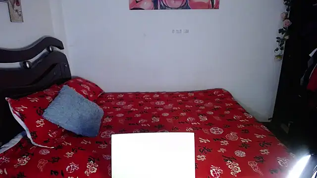 Tu-Reina online show from October 2025 03:07:01 AM