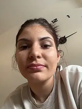 MeCherryy online show from March 2026 01:37:01 PM