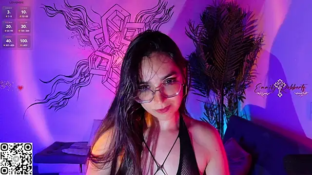 Emmi Roberts online show from April 2026 12:56:01 AM