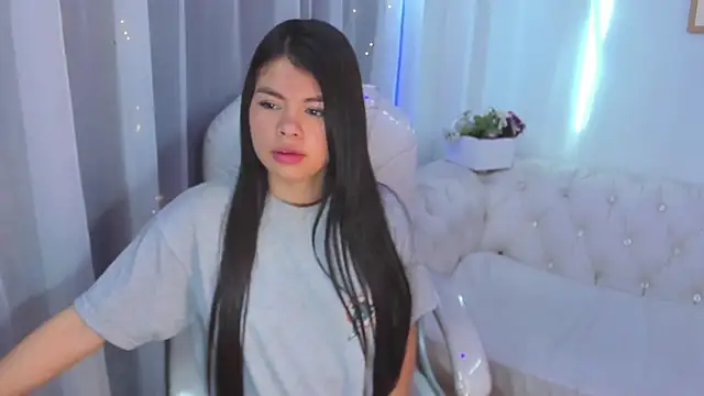 Snapshot of Pretty_Johnson_ chatting on October 2025 01:12:02 PM Pretty Johnson online show from October 2025 01:12:02 PM