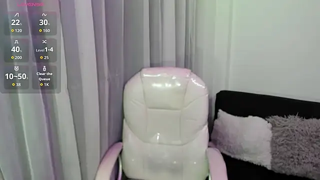 Pretty Johnson  online show from February 2026 11:32:01 AM