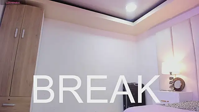 princesssammy2 online show from March 2025 03:20:01 AM