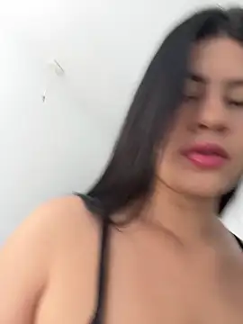 Saanvi21 online show from February 2026 12:36:01 PM