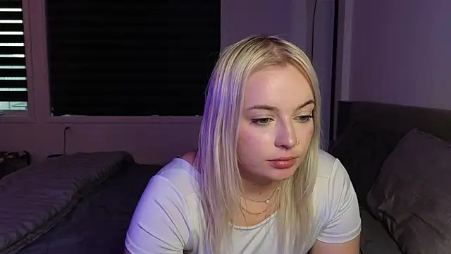 margot robbie7 online show from October 2025 10:40:02 PM