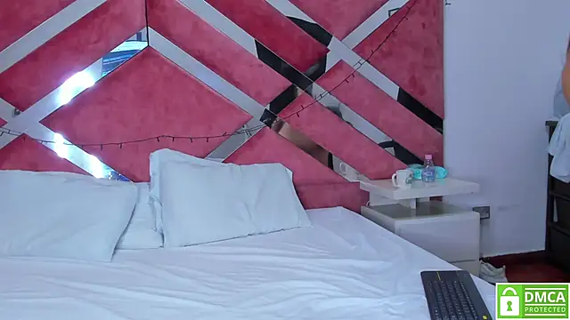 Snapshot of Hanna_Evans__ chatting on March 2025 07:13:02 AM Hanna Evans online show from March 2025 07:13:02 AM