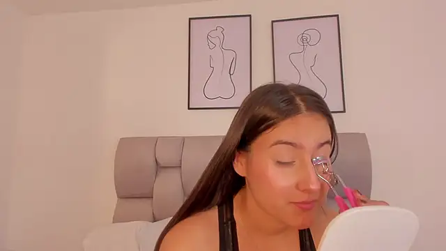 Snapshot of Hanna_Evans__ chatting on September 2025 12:28:02 PM Hanna Evans online show from September 2025 12:28:02 PM