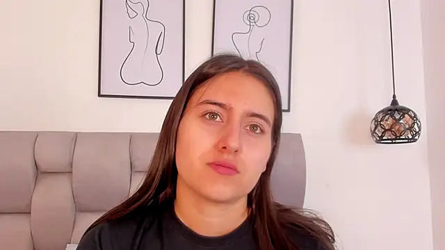 Snapshot of Hanna_Evans__ chatting on October 2025 12:28:02 PM Hanna Evans online show from October 2025 12:28:02 PM