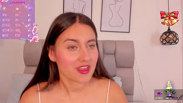 Snapshot of Hanna_Evans__ chatting on November 2025 12:40:01 PM Hanna Evans online show from November 2025 12:40:01 PM