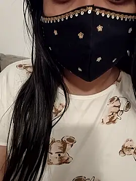 Snapshot of Tamil_hot_whiskey_girl chatting on January 2026 12:00:01 PM Tamil hot whiskey girl online show from January 2026 12:00:01 PM