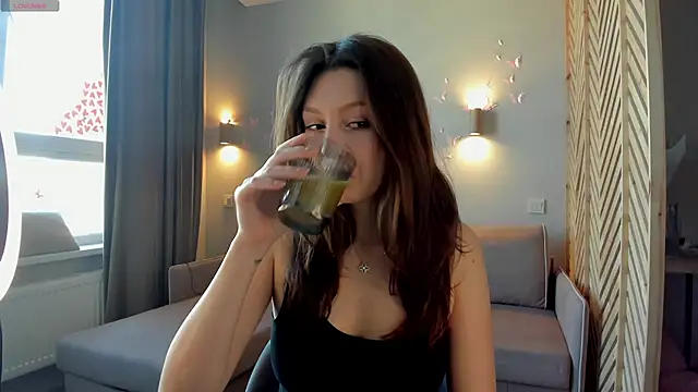 nerenuu  online show from March 2025 05:13:02 AM