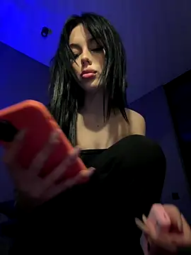 Leya Foxhall online show from November 2025 11:25:02 PM