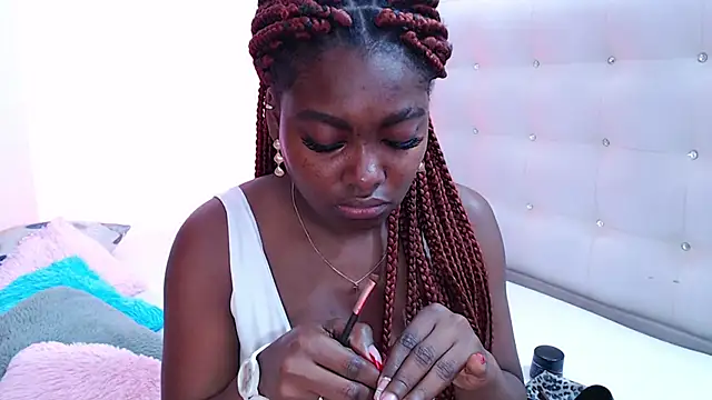 Marcelagrey online show from November 2025 08:01:01 PM