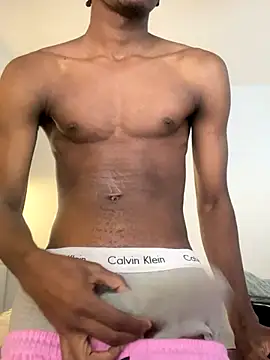 Renoirmonter online show from October 2025 03:51:02 AM