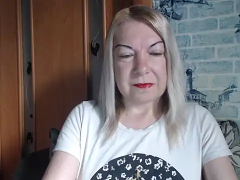 Lillia Ray online show from May 2026 05:23:02 AM