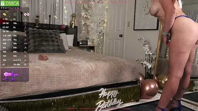 LoveMoScarlett online show from October 2025 11:33:02 AM