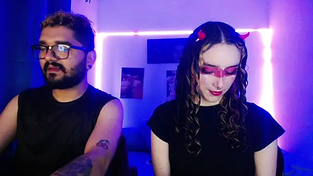 TwinFlamesX online show from September 2025 10:43:01 PM