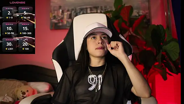 Danaa Rouse online show from November 2025 09:51:02 PM