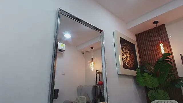 Coral Lise online show from October 2025 11:11:02 AM