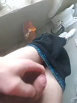 Snapshot of MaksDzubaV chatting on March 2025 12:57:01 PM MaksDzubaV online show from March 2025 12:57:01 PM