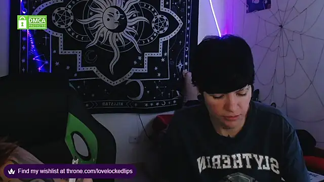 lovelockedlips online show from October 2025 07:35:02 PM