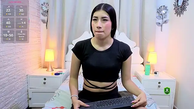 Snapshot of Lili_Opal chatting on February 2026 12:12:01 PM Lili Opal online show from February 2026 12:12:01 PM