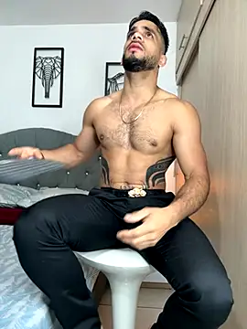 Maximiliano ford online show from September 2025 10:42:02 AM