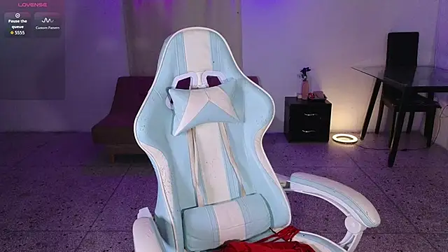 eleselas online show from November 2025 11:29:01 PM