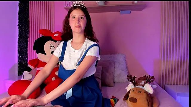 Snapshot of Sophie_joyy chatting on November 2025 10:20:02 PM Sophie joyy online show from November 2025 10:20:02 PM