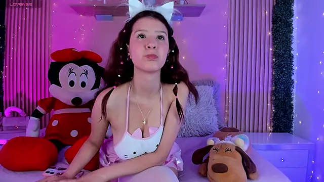 Sophie joyy online show from December 2025 04:18:02 AM