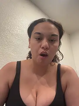 Snapshot of hoesluvcedes chatting on June 2026 10:25:01 AM hoesluvcedes online show from June 2026 10:25:01 AM