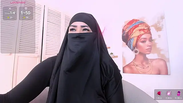 Layla arabelle online show from February 2026 07:11:01 PM