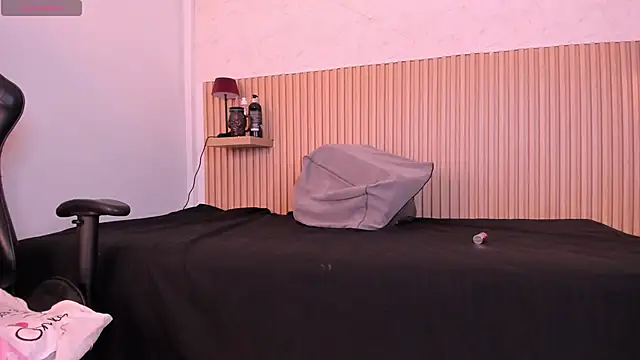 Snapshot of Layla_arabelle chatting on July 2026 09:03:01 PM Layla arabelle online show from July 2026 09:03:01 PM