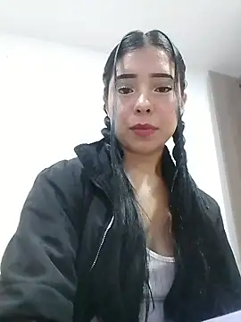 Emilybutterfly1 online show from September 2025 12:25:01 AM