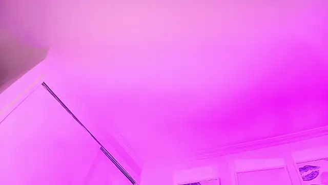 Valen ross  online show from February 2026 09:18:01 PM