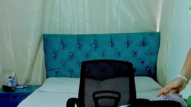 Snapshot of Zamantta chatting on March 2025 01:38:02 PM Zamantta online show from March 2025 01:38:02 PM