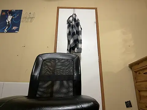 Snapshot of bwcizThrobbing chatting on September 2025 11:12:02 AM bwcizThrobbing online show from September 2025 11:12:02 AM