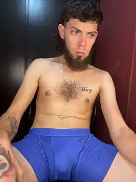 Snapshot of bwcizThrobbing chatting on December 2025 03:32:01 PM bwcizThrobbing online show from December 2025 03:32:01 PM