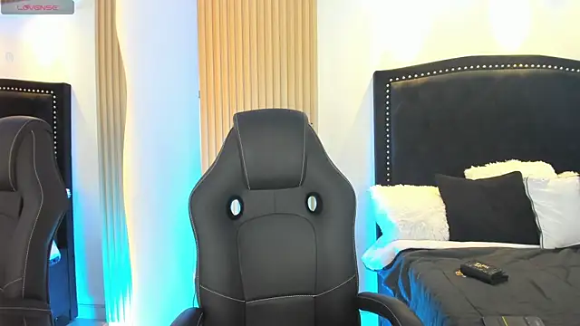 Snapshot of LiamWildx20 chatting on June 2026 04:26:02 AM LiamWildx20 online show from June 2026 04:26:02 AM