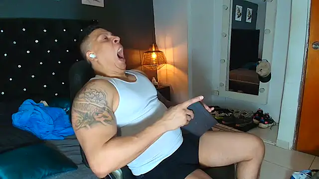 ethan dalton  online show from September 2025 03:20:01 AM